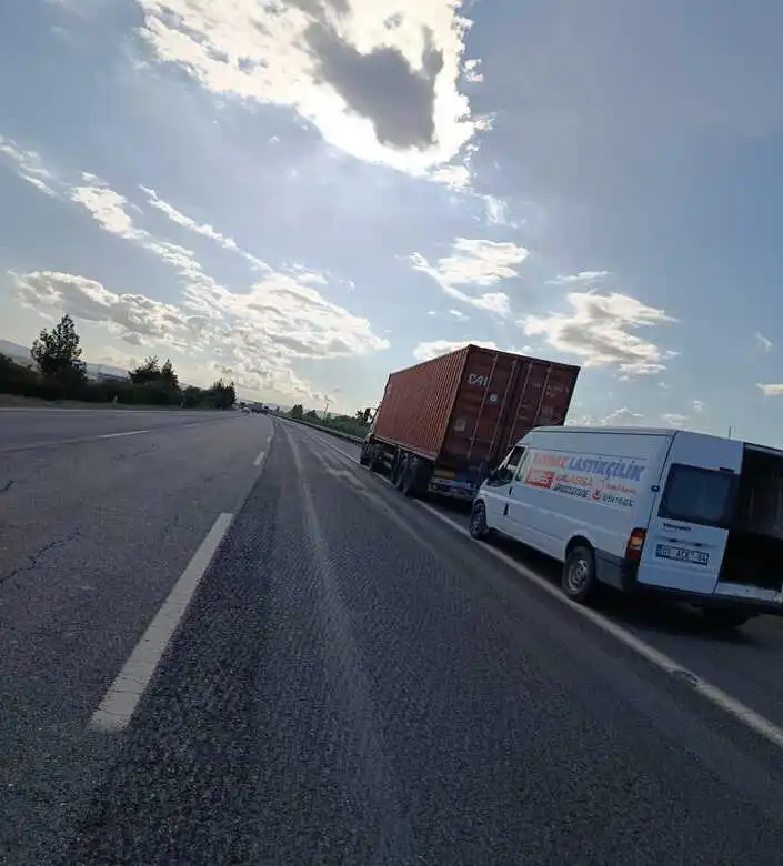 Yatmaz Oto Lastik Otoyol Lastik Tamiri | Acil Mobil Servis